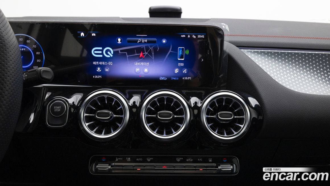 Mercedes-Benz EQA 2026