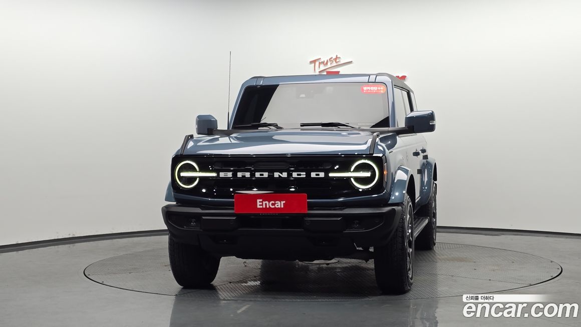 Ford Bronco 2024