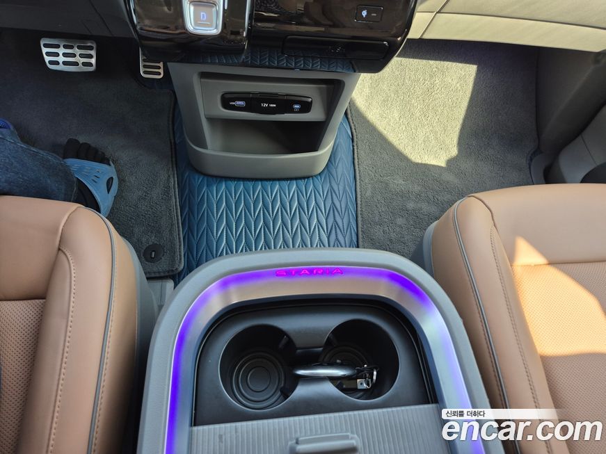 Hyundai Staria 2025