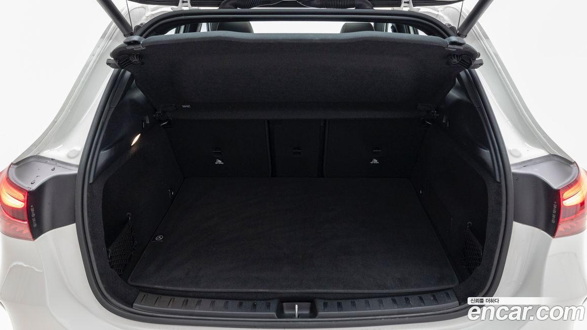 Mercedes-Benz EQA 2026