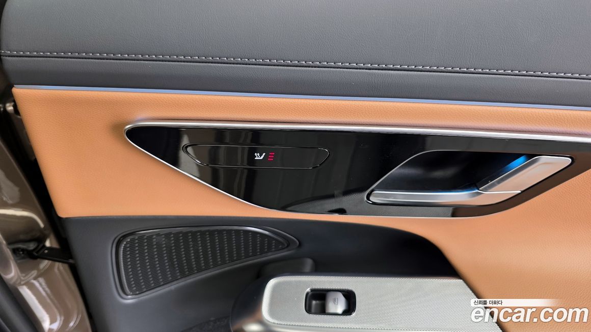 Mercedes-Benz E-Class 2025