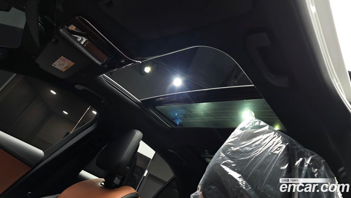 Mercedes-Benz C-Class 2023