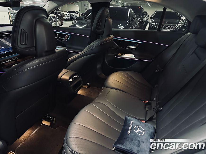 Mercedes-Benz E-Class 2025