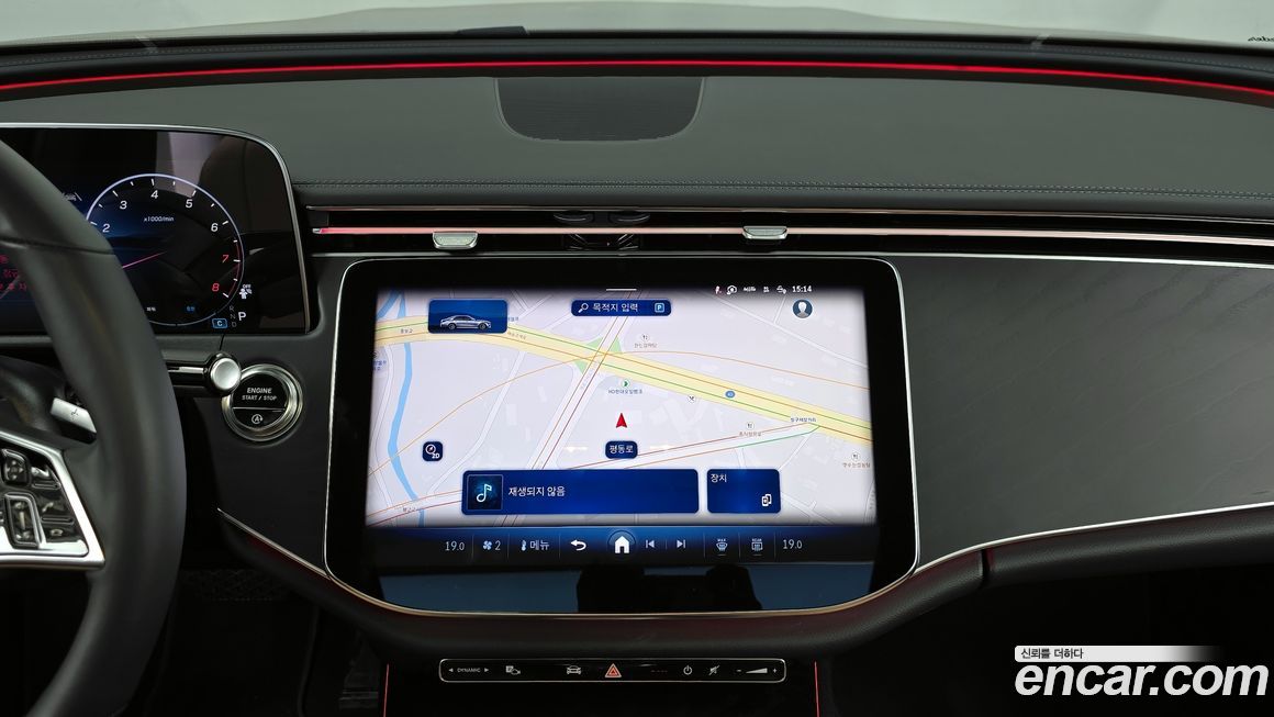 Mercedes-Benz E-Class 2025