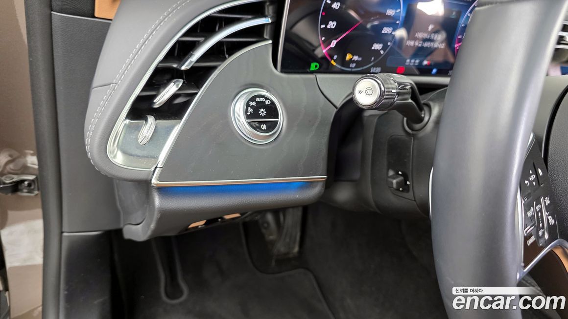 Mercedes-Benz E-Class 2025