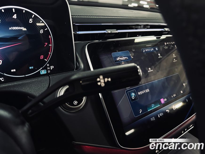 Mercedes-Benz E-Class 2025