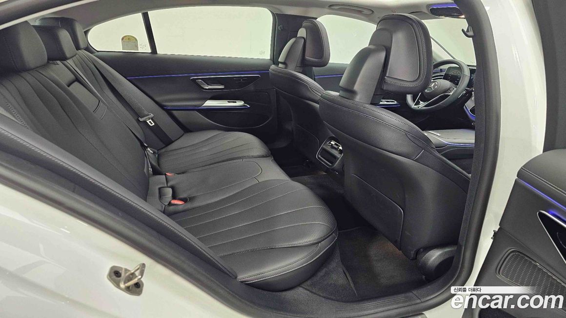 Mercedes-Benz E-Class 2025