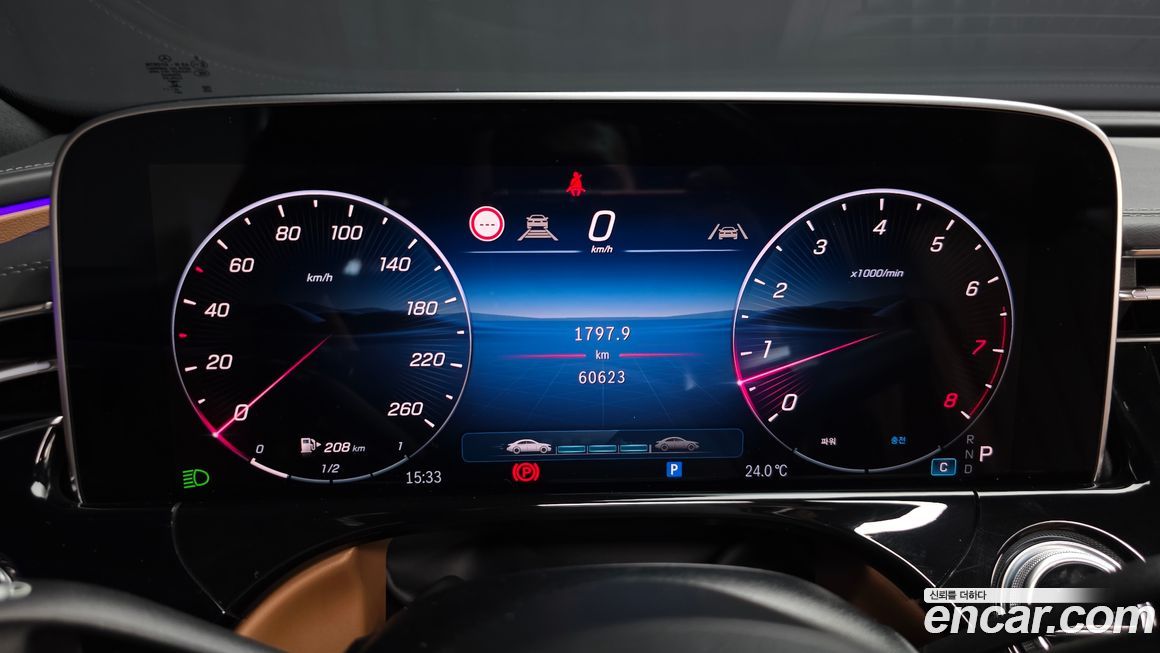 Mercedes-Benz E-Class 2024