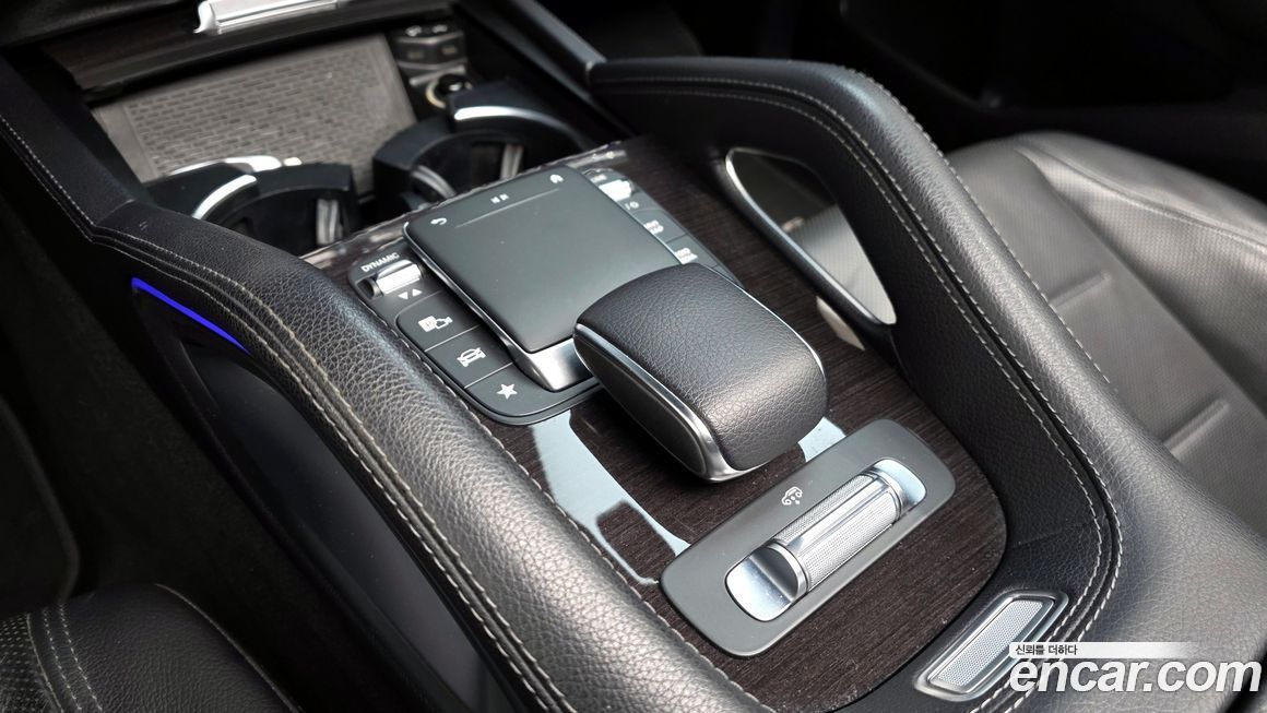 Mercedes-Benz GLE-Class 2021