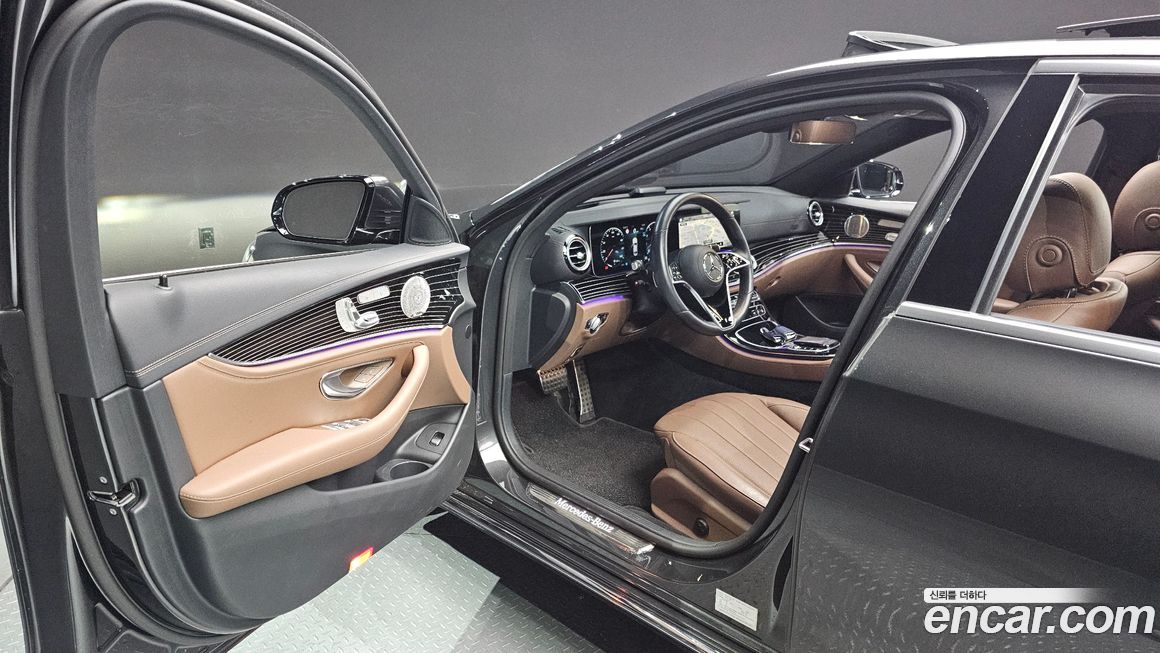 Mercedes-Benz E-Class 2023