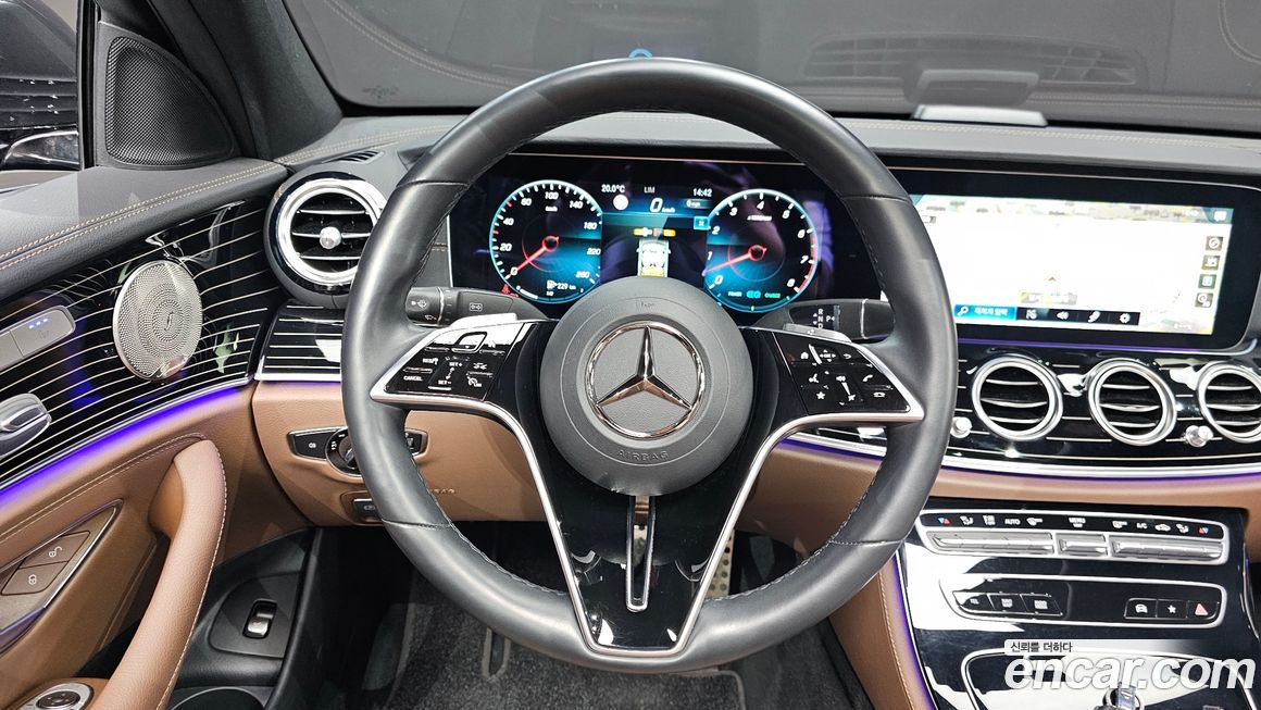 Mercedes-Benz E-Class 2023