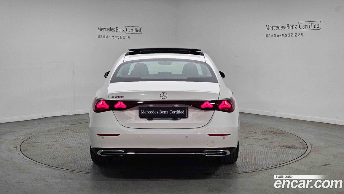 Mercedes-Benz E-Class 2025