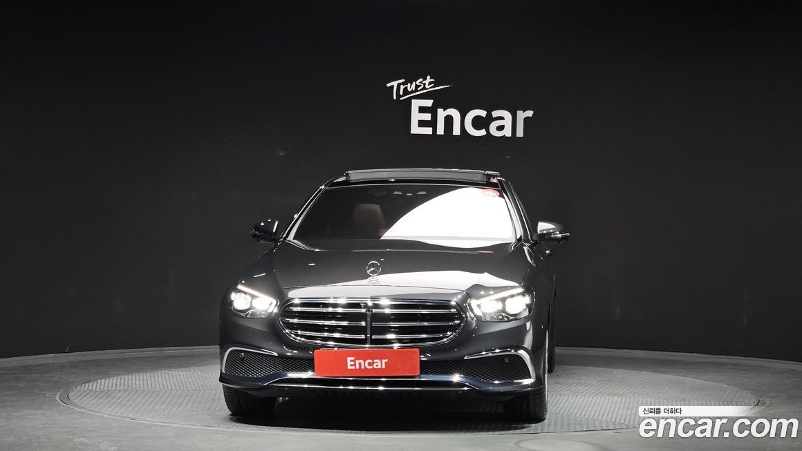 Mercedes-Benz E-Class 2023