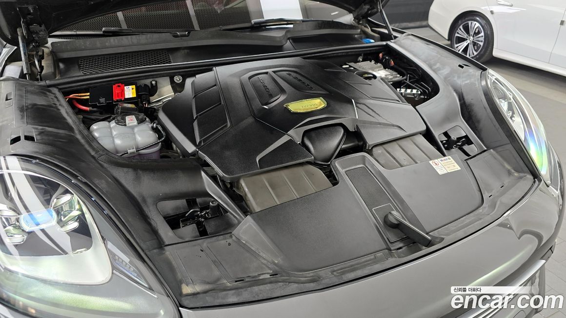 Porsche Cayenne 2020