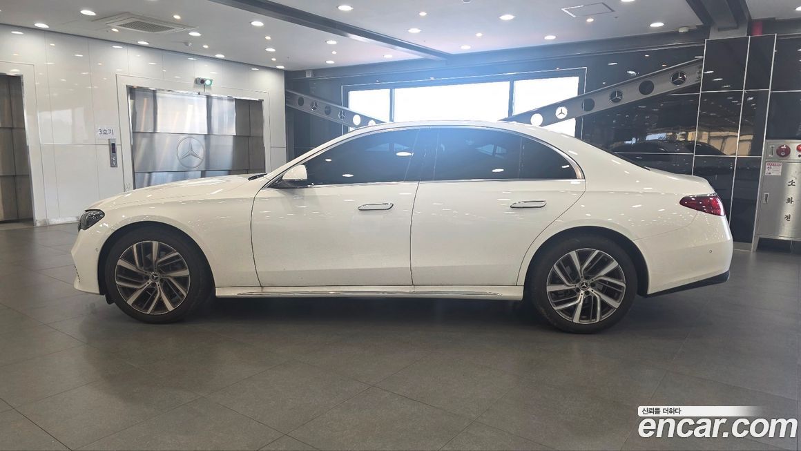 Mercedes-Benz E-Class 2025