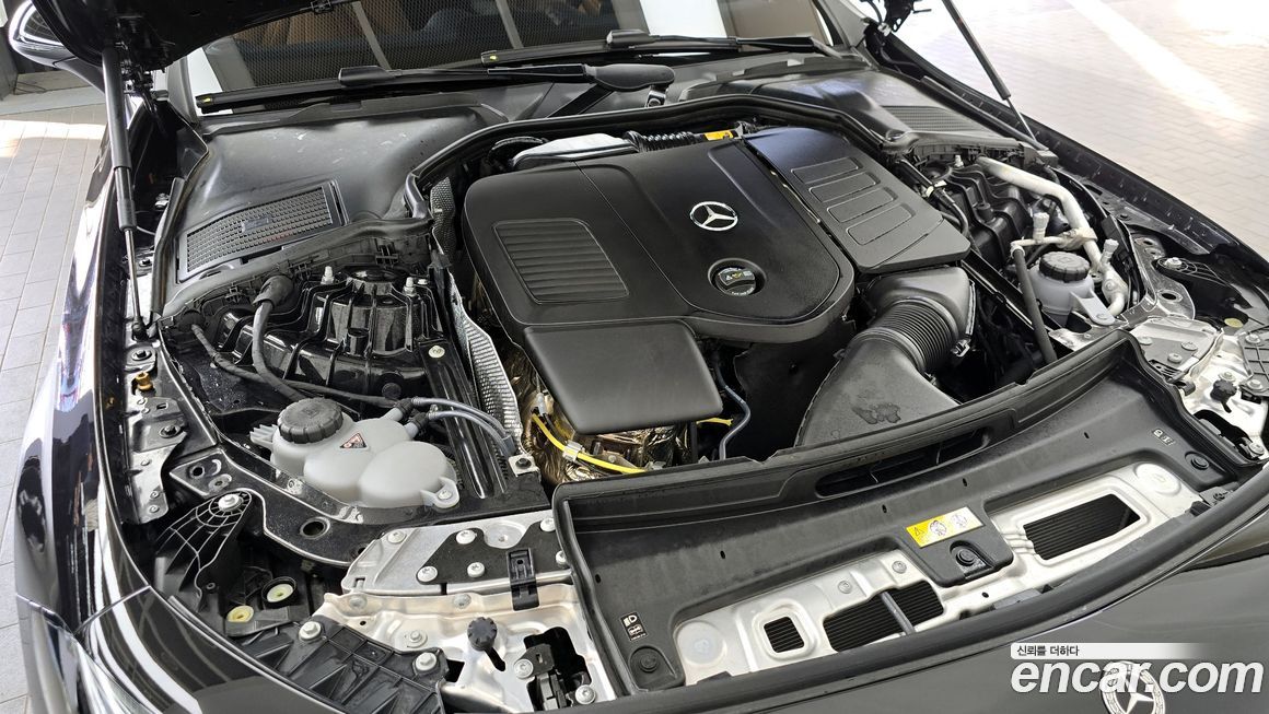 Mercedes-Benz CLE-Class 2025