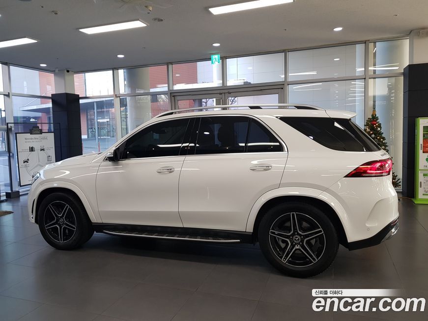 Mercedes-Benz GLE-Class 2021