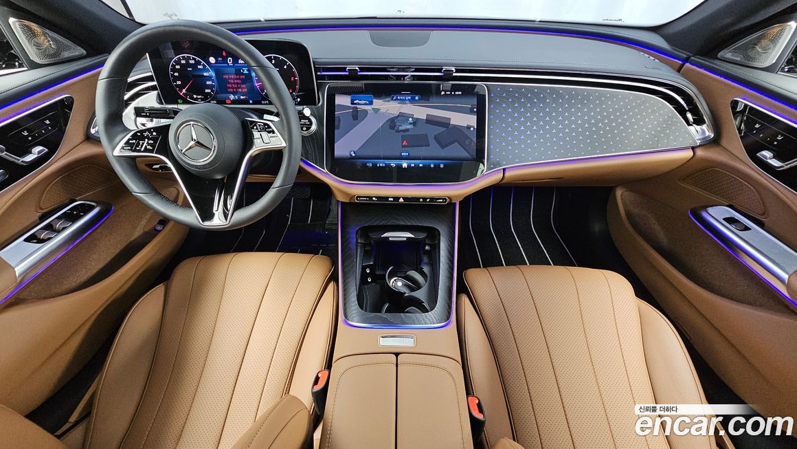 Mercedes-Benz E-Class 2024