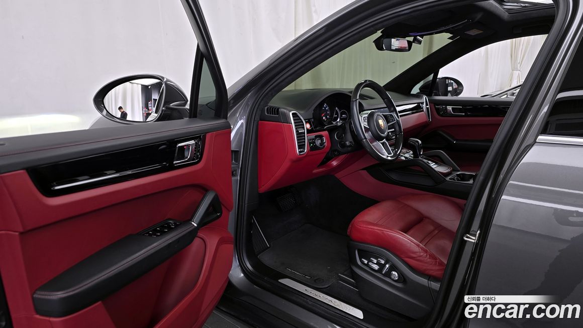 Porsche Cayenne 2020