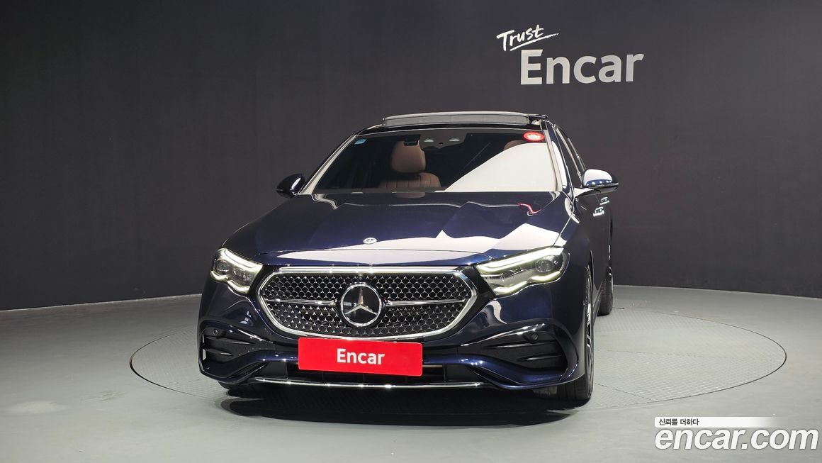 Mercedes-Benz E-Class 2024