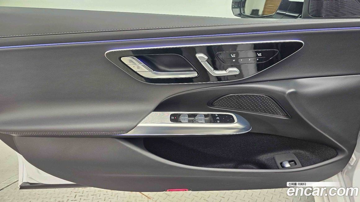 Mercedes-Benz E-Class 2025