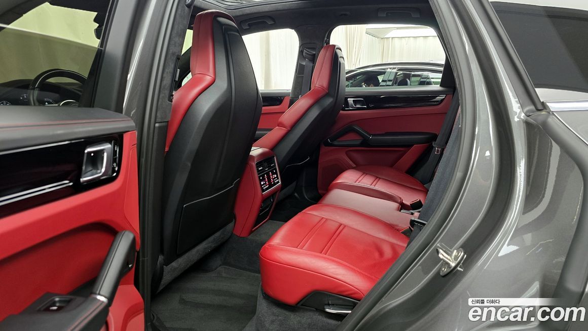 Porsche Cayenne 2020