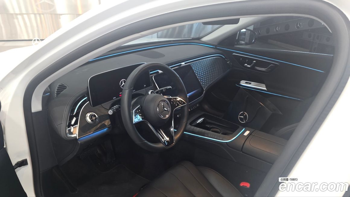 Mercedes-Benz E-Class 2025