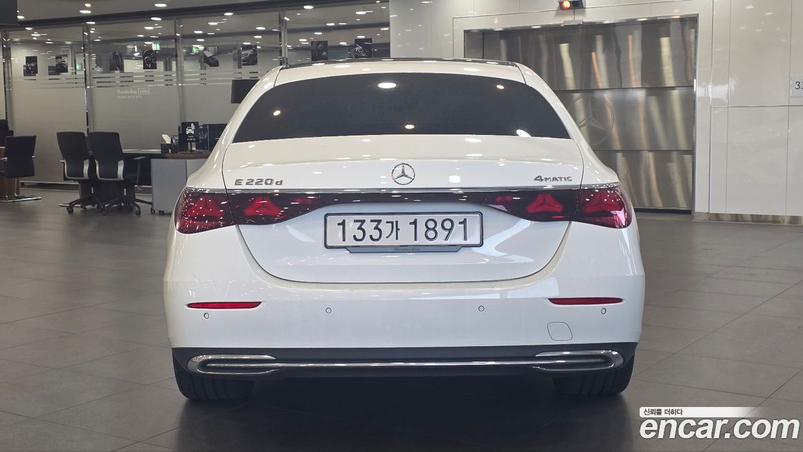 Mercedes-Benz E-Class 2025