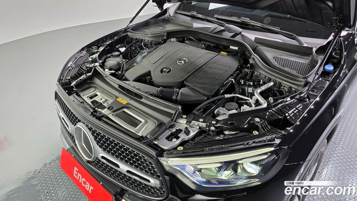 Mercedes-Benz GLC-Class 2025