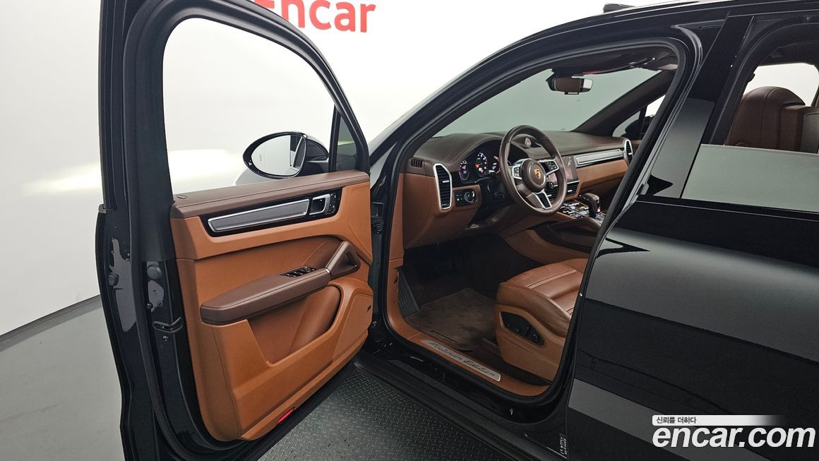 Porsche Cayenne 2022