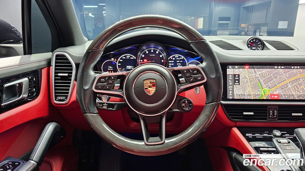 Porsche Cayenne 2021