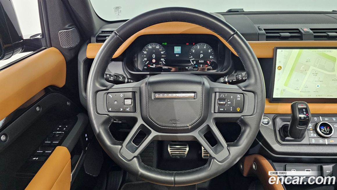 Land Rover Defender 2023