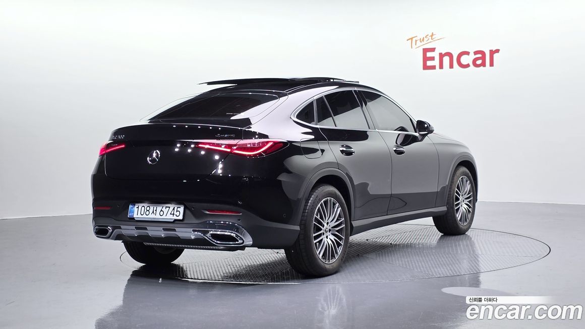 Mercedes-Benz GLC-Class 2025