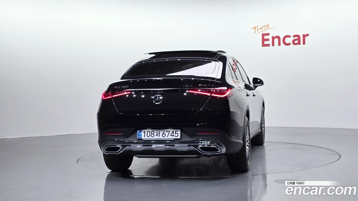 Mercedes-Benz GLC-Class 2025