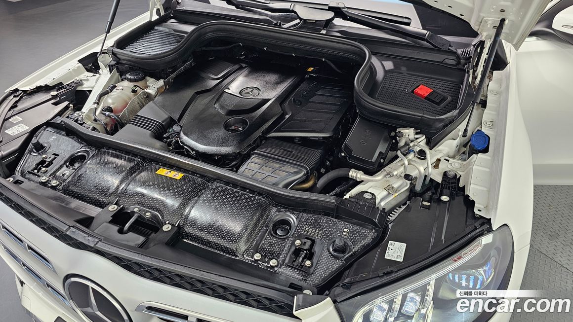 Mercedes-Benz GLS-Class 2023