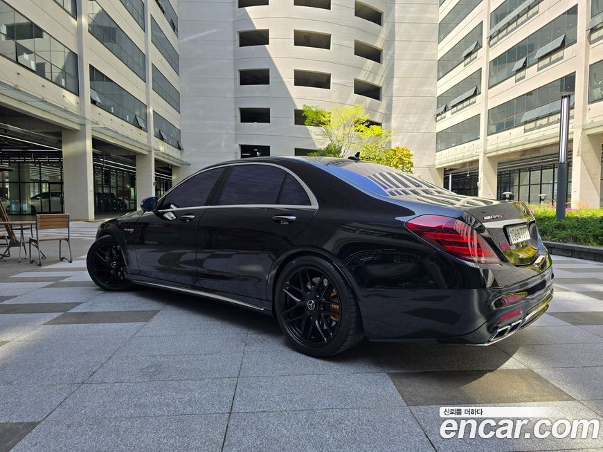 Mercedes-Benz S-Class 2020