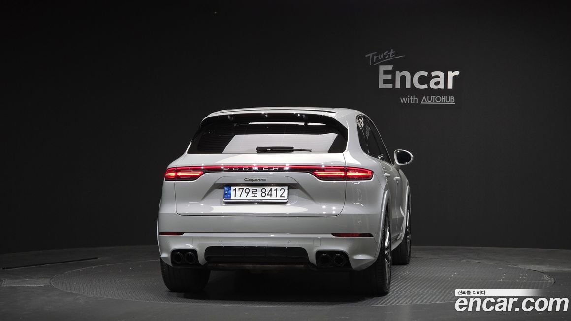 Porsche Cayenne 2022