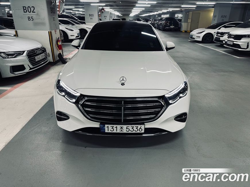 Mercedes-Benz E-Class 2024