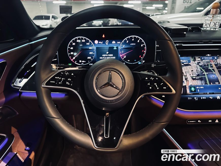 Mercedes-Benz E-Class 2024