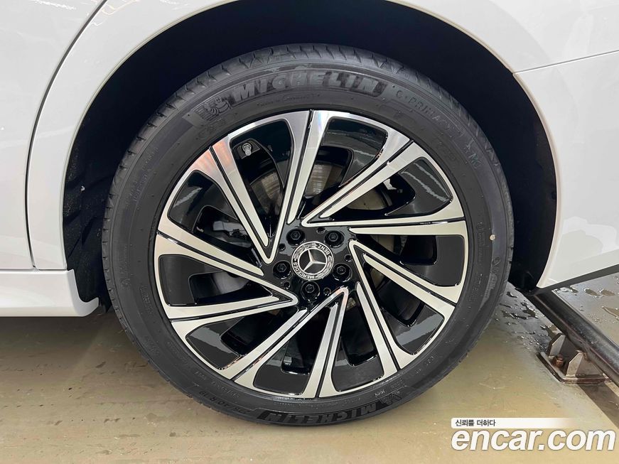 Mercedes-Benz E-Class 2026