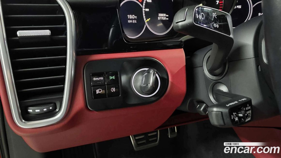 Porsche Cayenne 2020