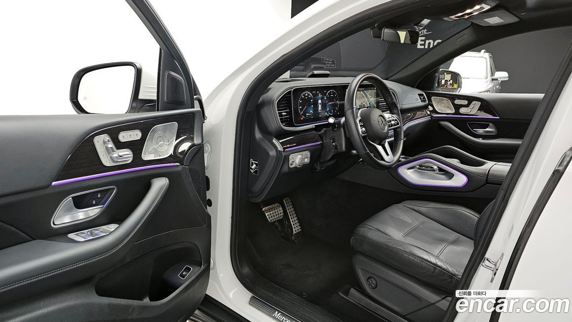 Mercedes-Benz GLE-Class 2023