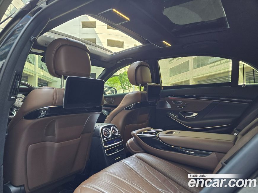 Mercedes-Benz S-Class 2020