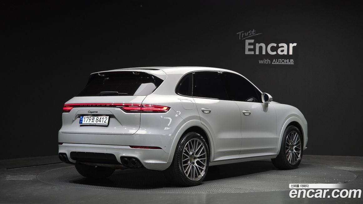 Porsche Cayenne 2022