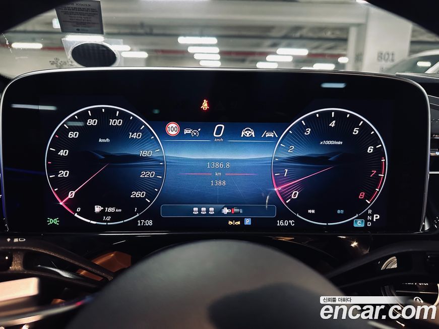 Mercedes-Benz E-Class 2024