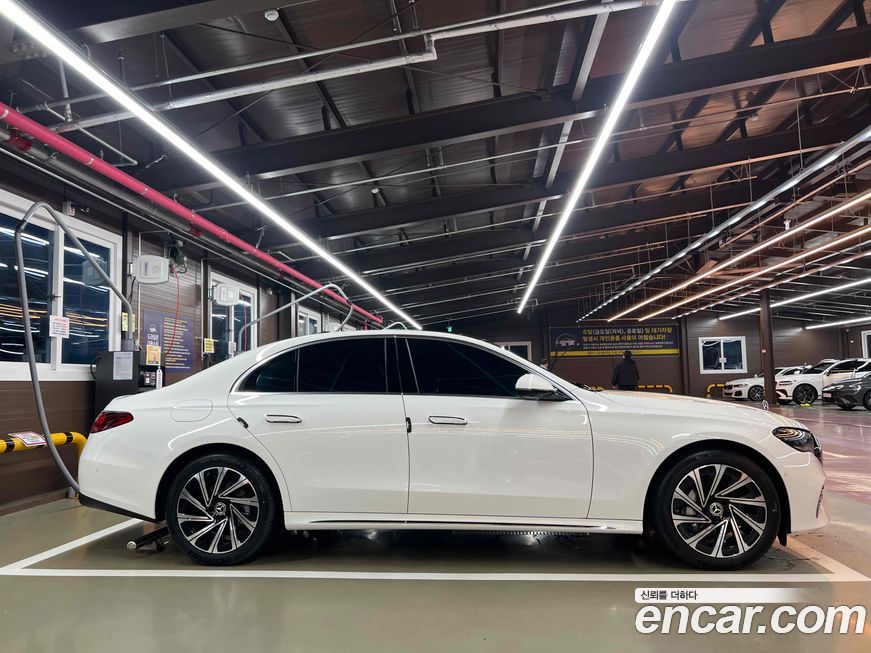 Mercedes-Benz E-Class 2026