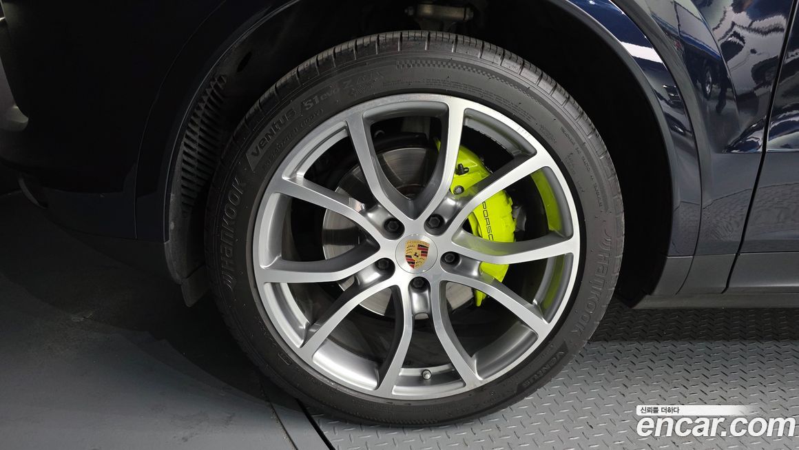 Porsche Cayenne 2020