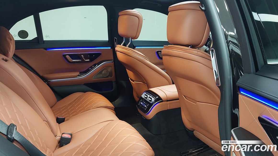 Mercedes-Benz S-Class 2021