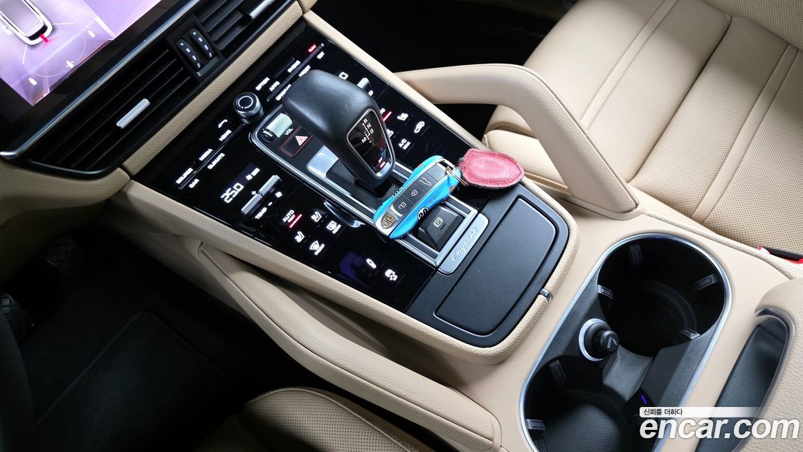 Porsche Cayenne 2022