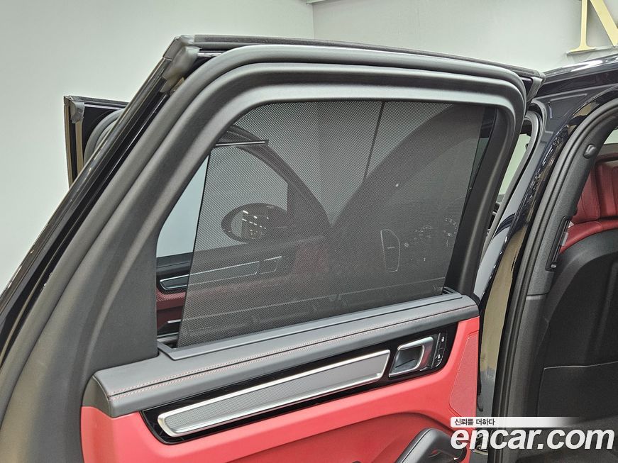 Porsche Cayenne 2022